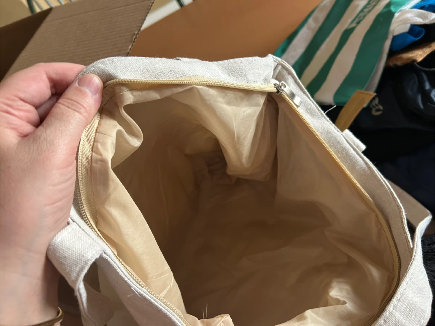 Tote Bag with Owl Design - photo 2