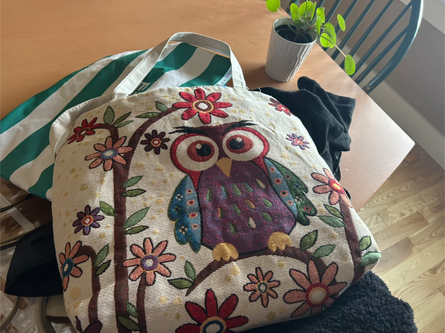 Tote Bag with Owl Design