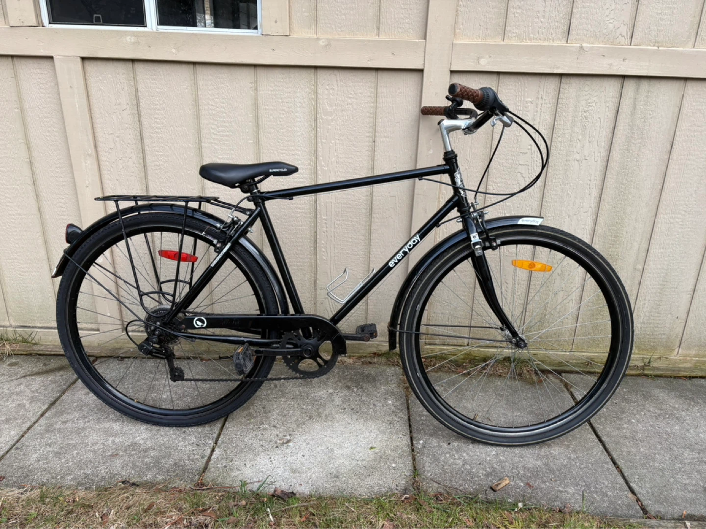 Everyday 7-Speed Cruiser Bike
