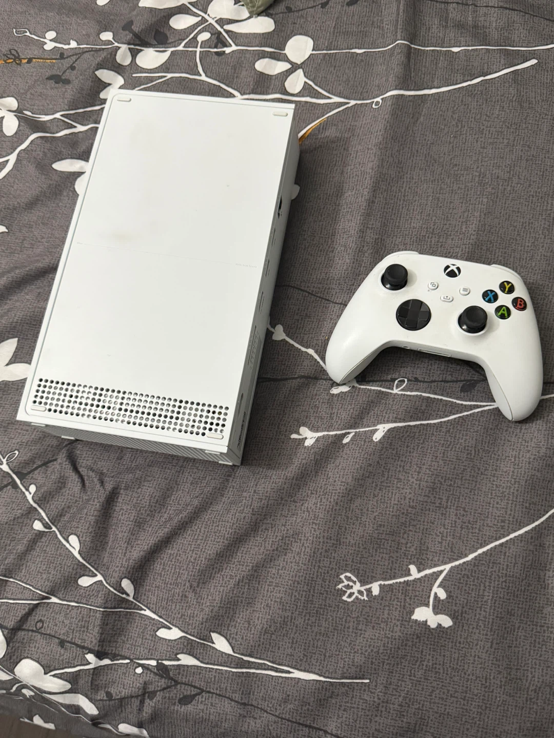 Xbox Series S Console with Controller - photo 3