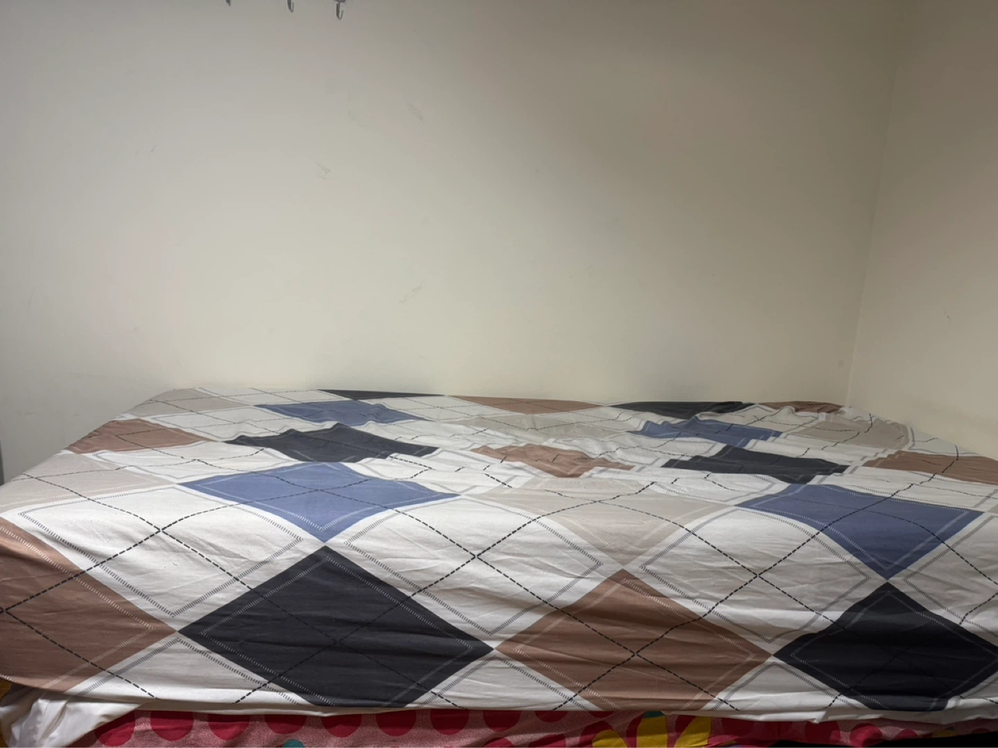Twin Size 13” Bed for Sale - photo 2