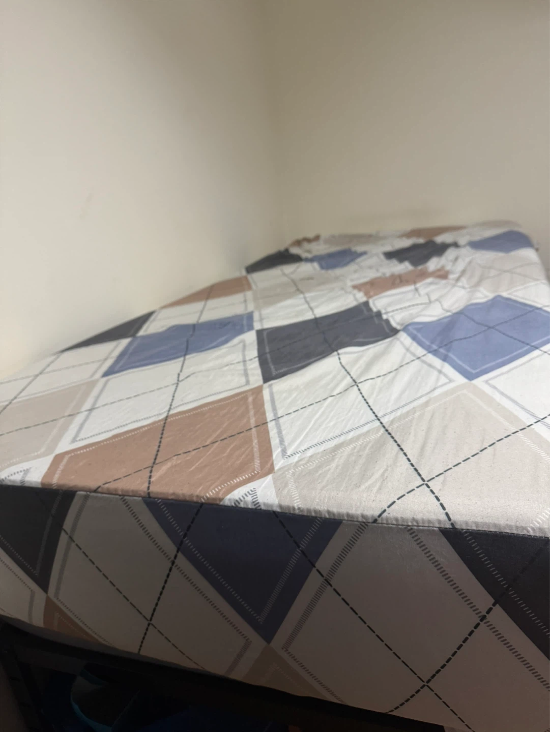 Twin Size 13” Bed for Sale - photo 3