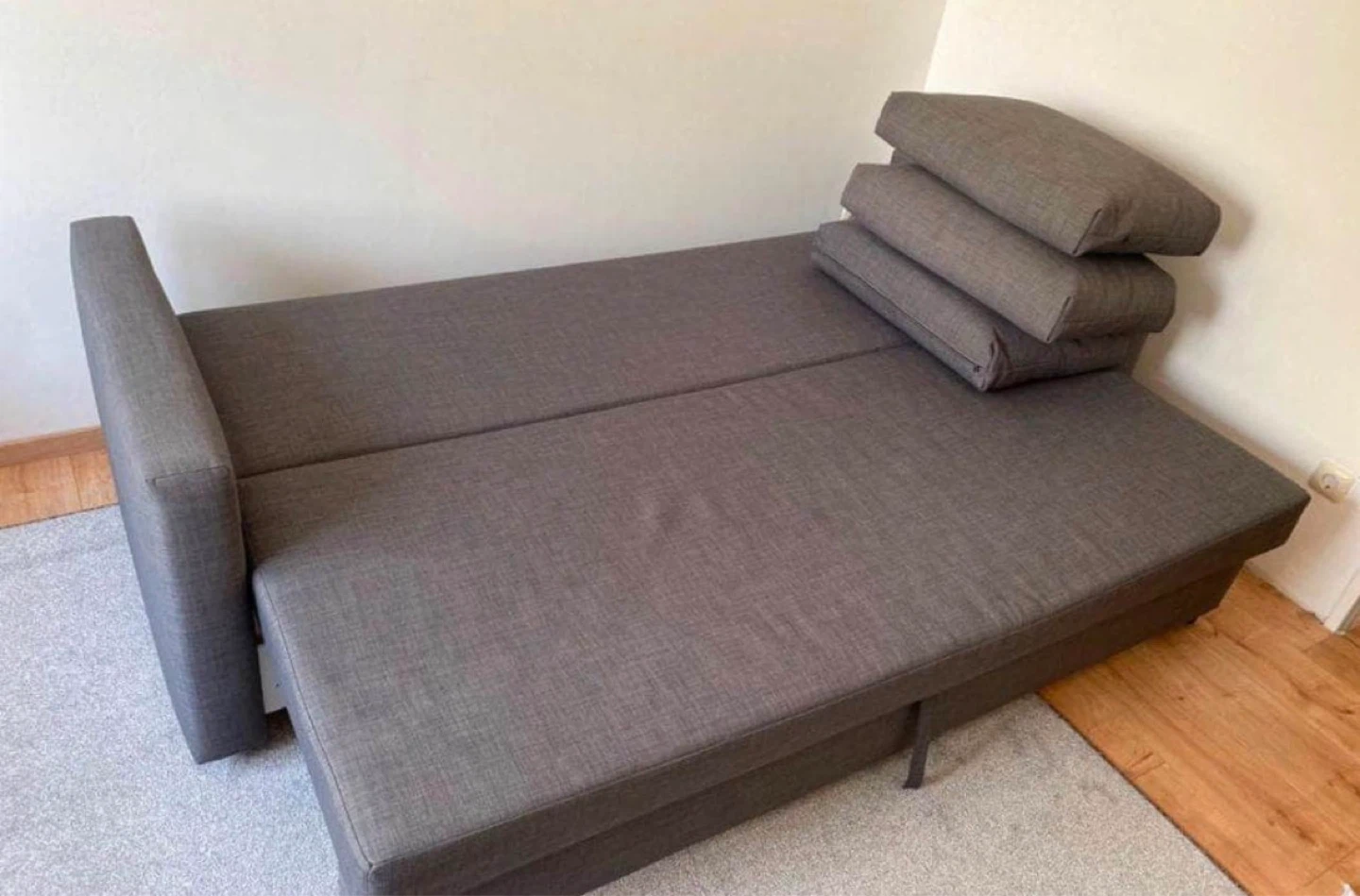 IKEA sofa/ pull out couch - photo 4