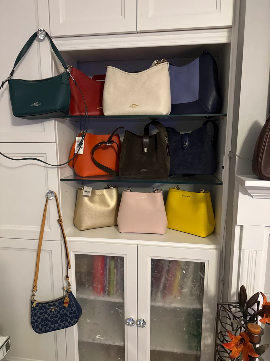 Coach, Michael Kors, Kate Spade - photo 3