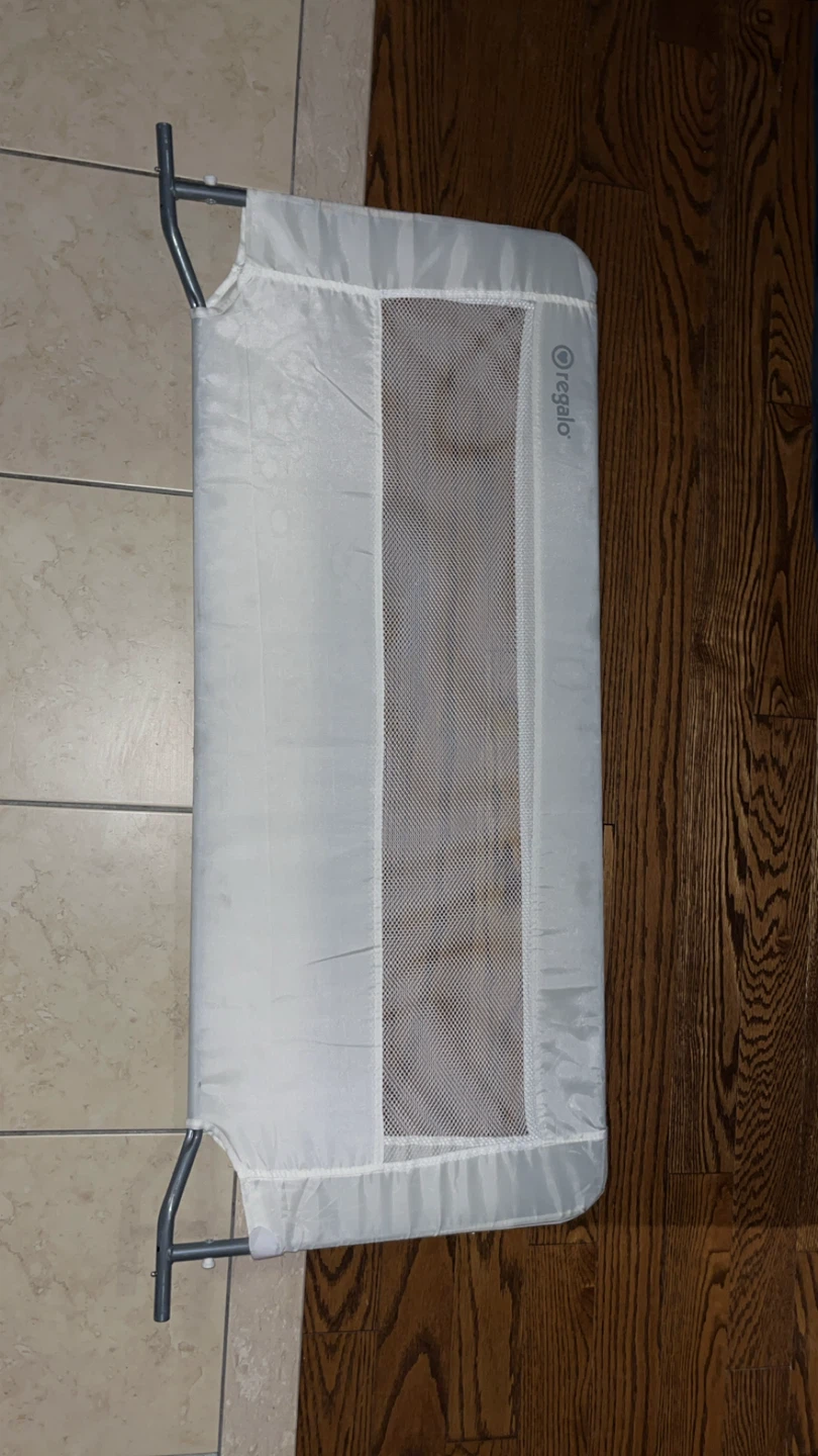 Regalo White Bed Rail