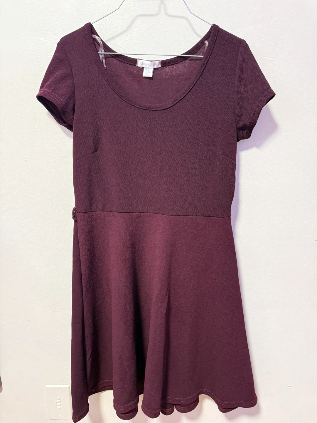 Magazine Women's Burgundy Dress - Large