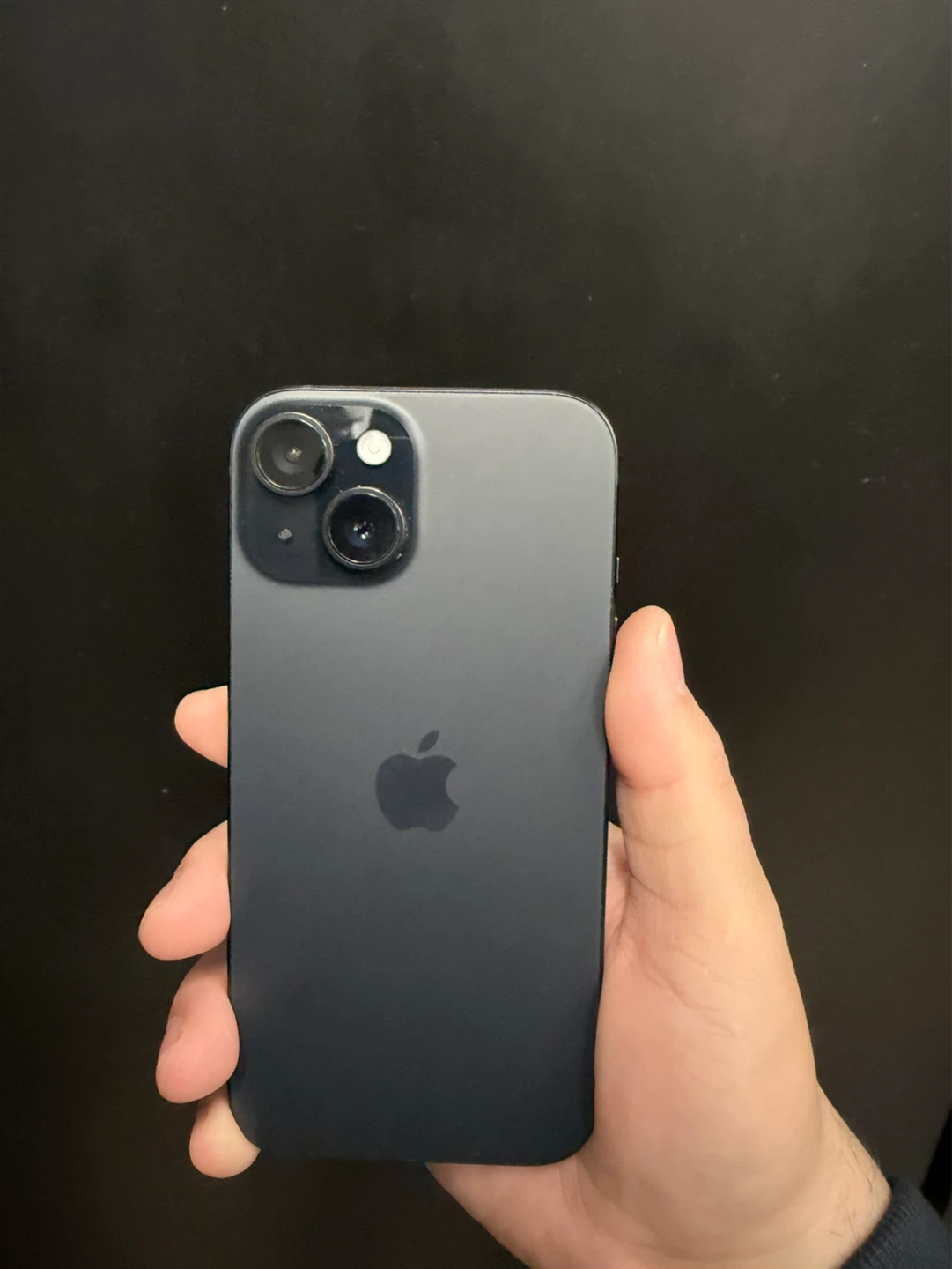 iPhone 15 - photo 3