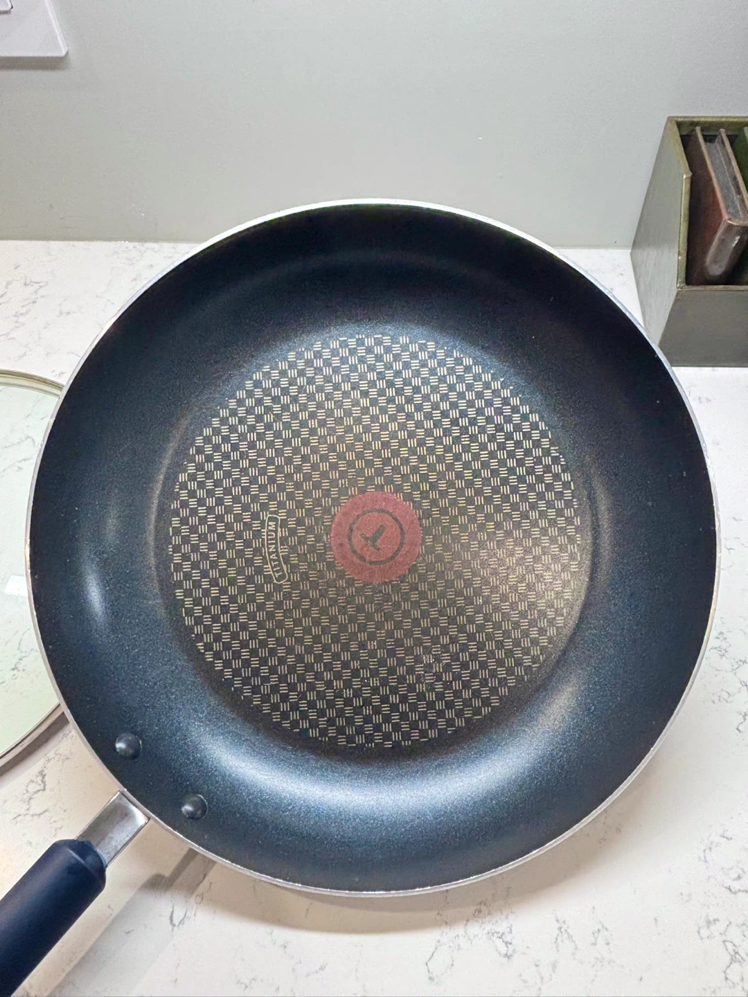 Frying Pan with glass Lid T-fal Non-stick 12” - photo 3