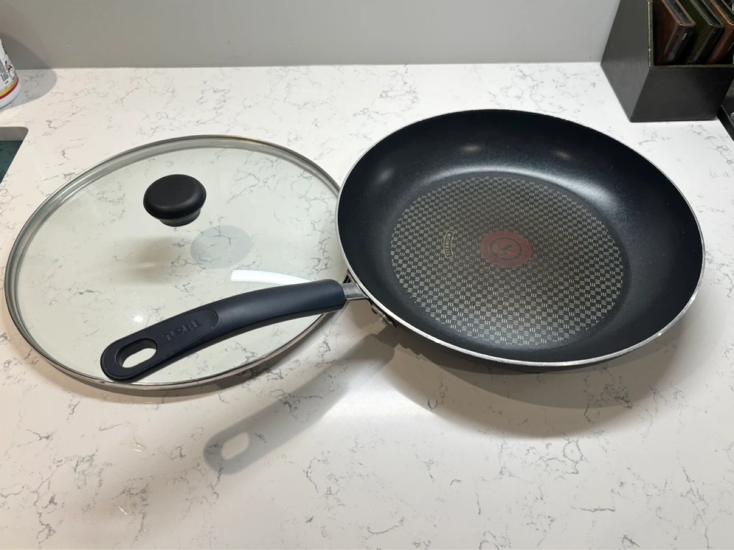 Frying Pan with glass Lid T-fal Non-stick 12”