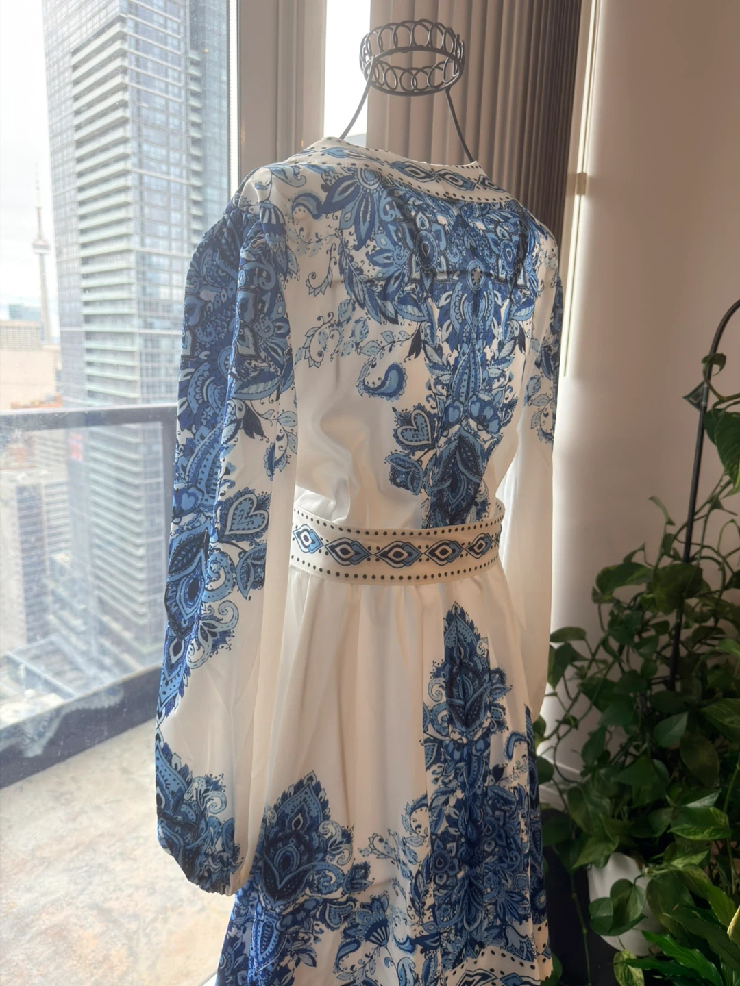 White and Blue Patterned Dress with Belt - photo 5