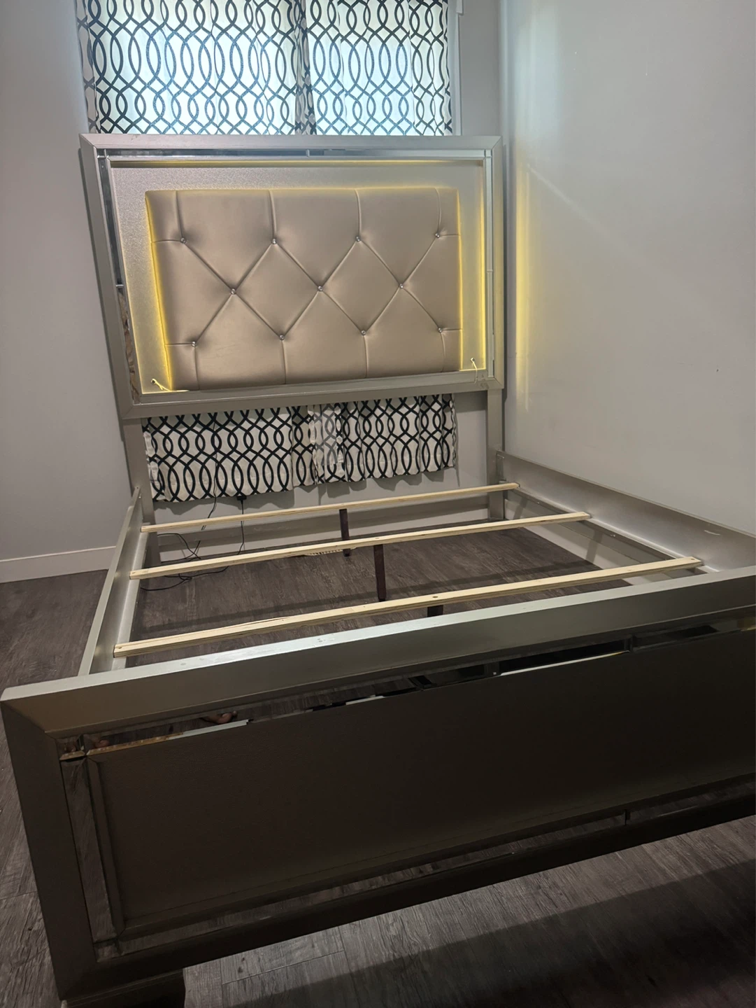 Modern Queen Bed Frame with Tufted Headboard and LED Lights - photo 2