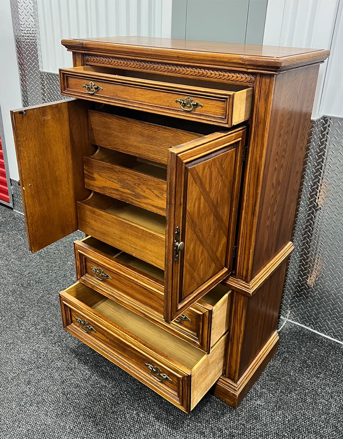 Vintage Armoire Dresser (FREE DELIVERY) - photo 4