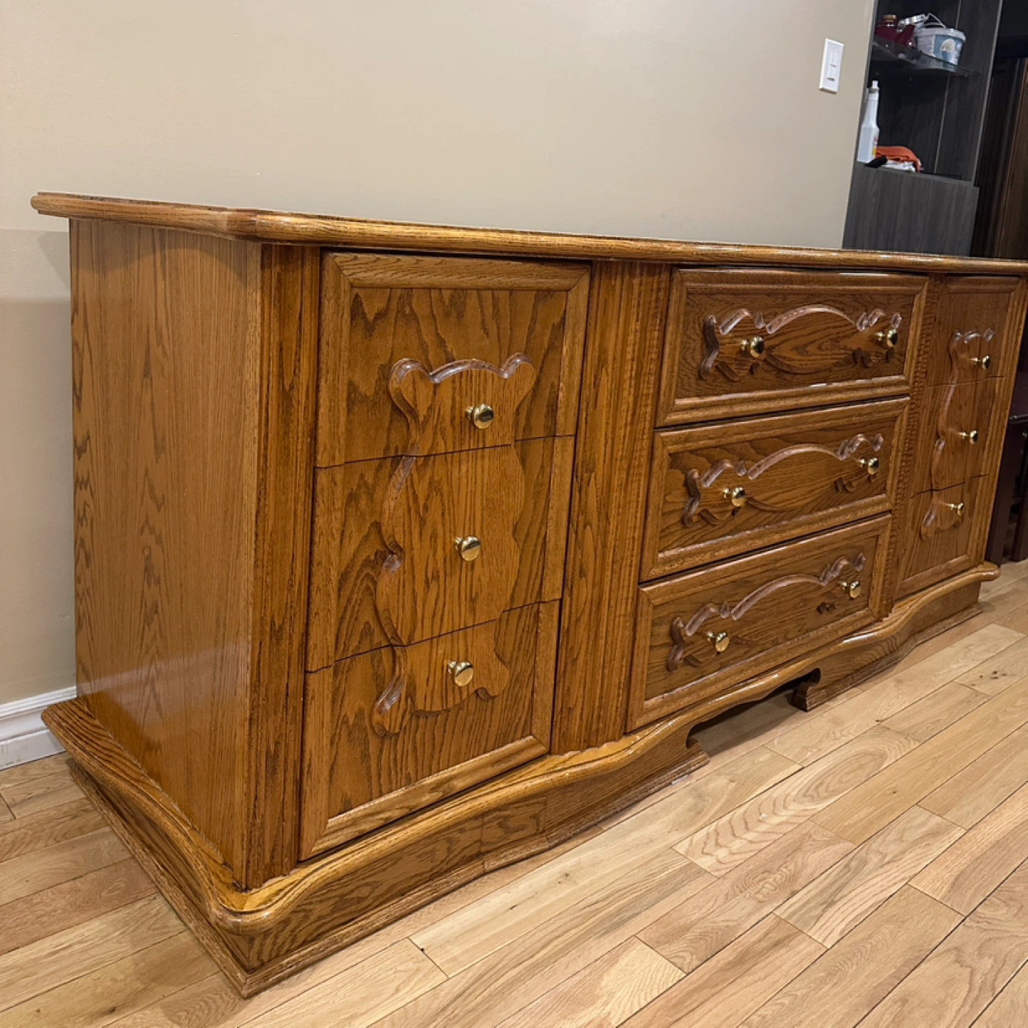 Stunning Vintage Custom Solid Oak Wood Dresser (CAN DELIVER) - photo 3