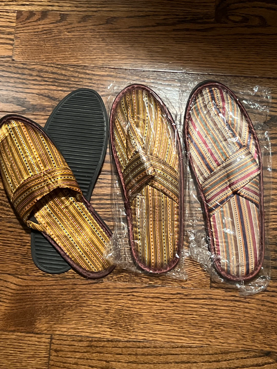 3 unisex Striped sleeping Slippers - Brown/Gold - photo 3