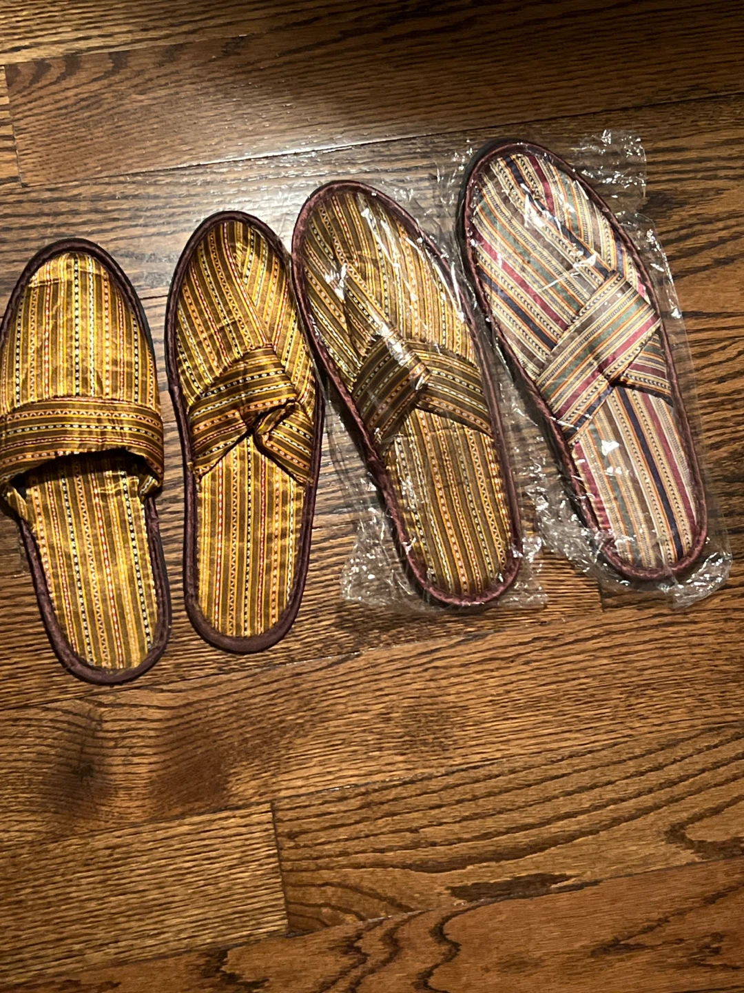 3 unisex Striped sleeping Slippers - Brown/Gold - photo 2