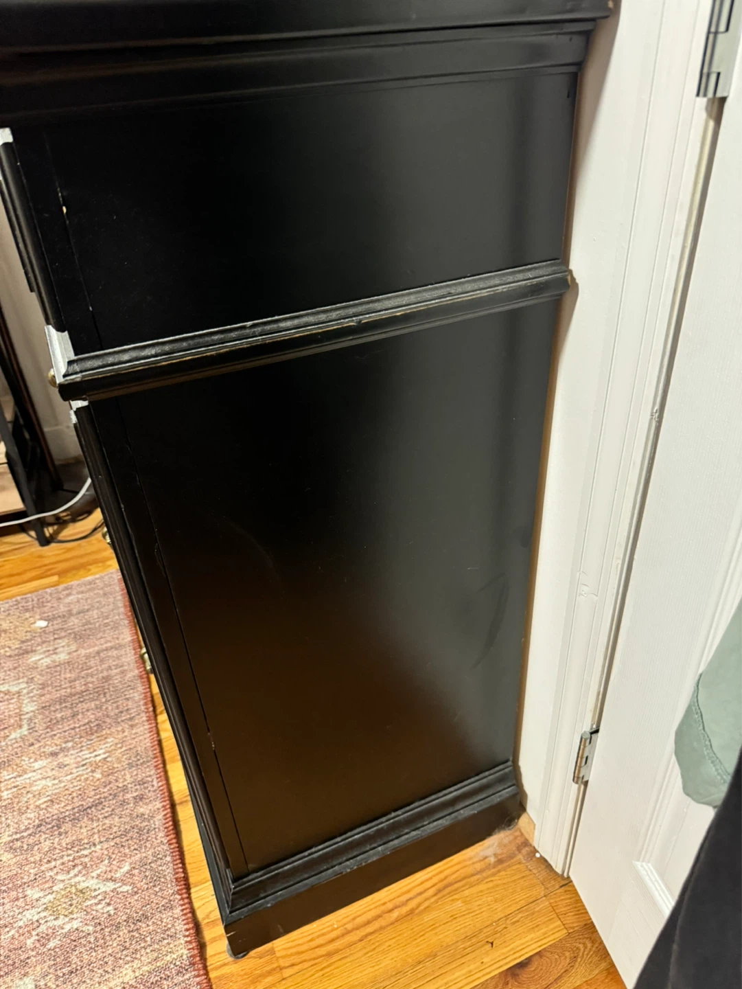 Real wood black dresser - photo 3
