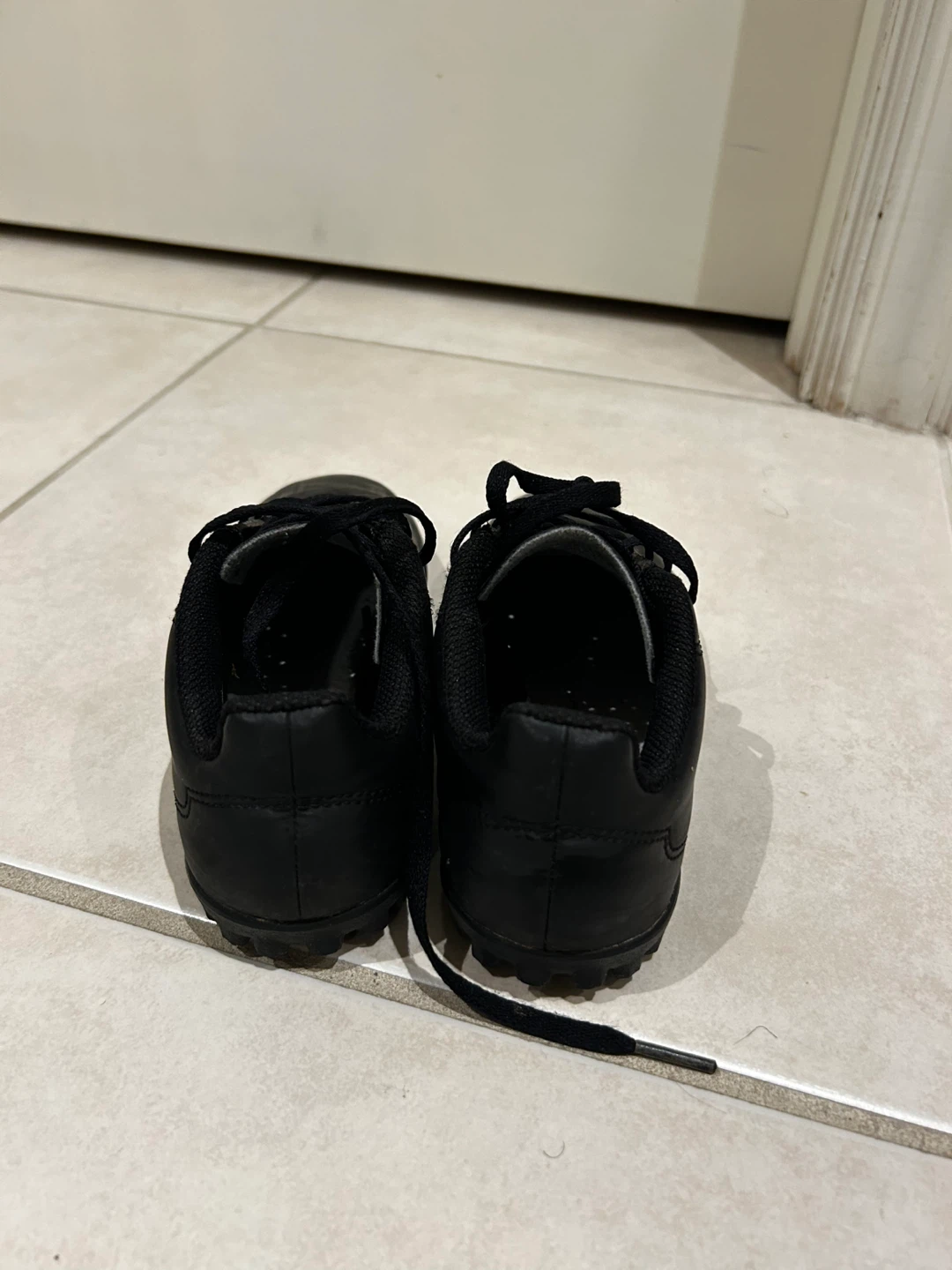 kids Adidas Soccer Cleats - Size 1 - photo 3