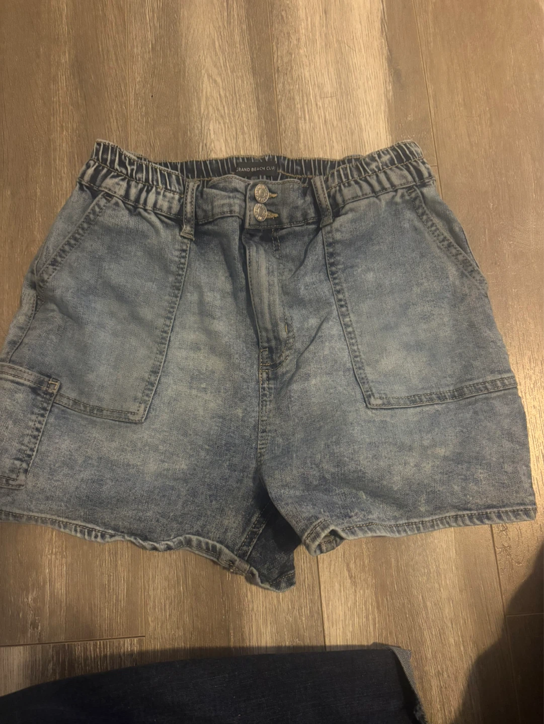 Grand Beach Club Denim Cargo Shorts - Size 4