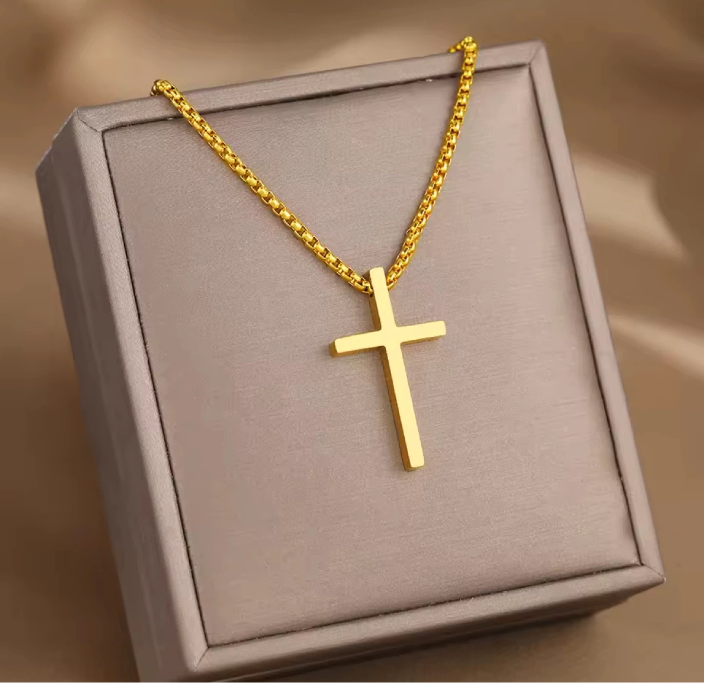 18K Gold Cross Necklace - photo 2
