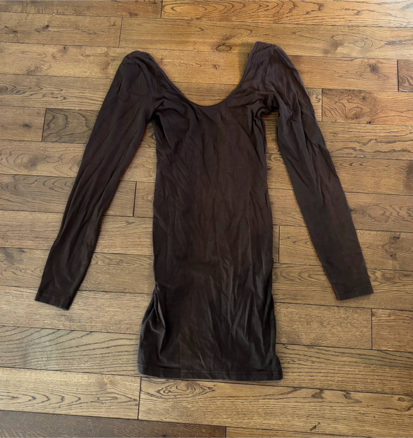 Brown long-sleeve dress
