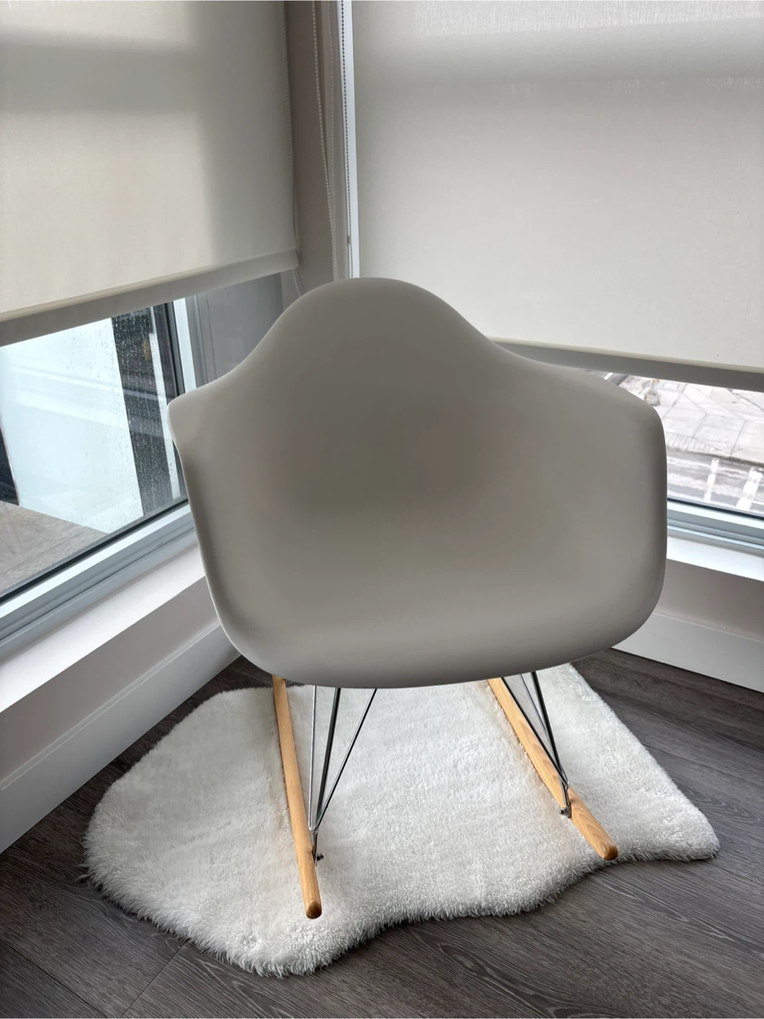 White Rocking Chair with Wooden Base - photo 2