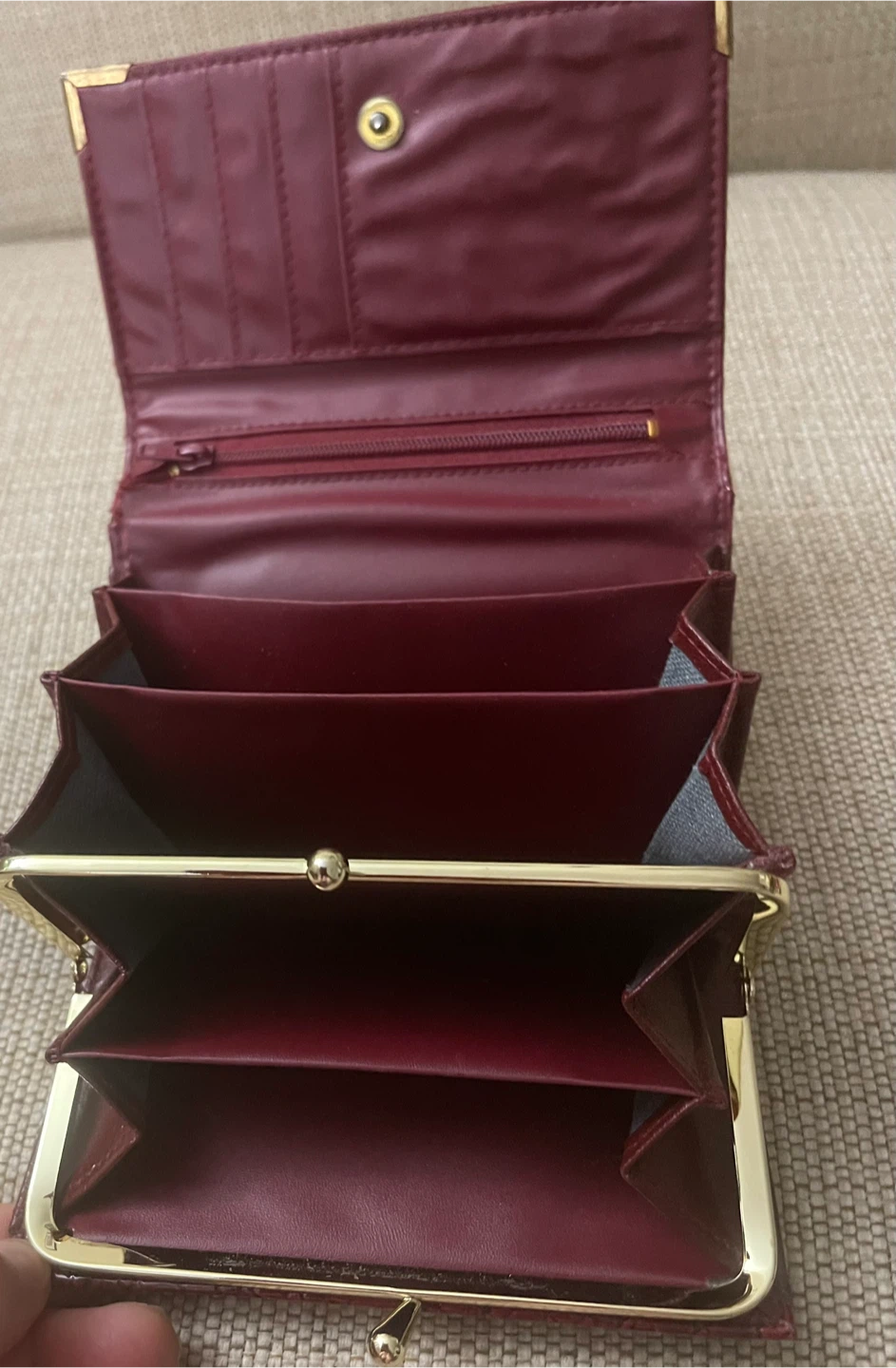 🌱 Women's Crocodile Embossed Wallet - Burgundy - photo 3