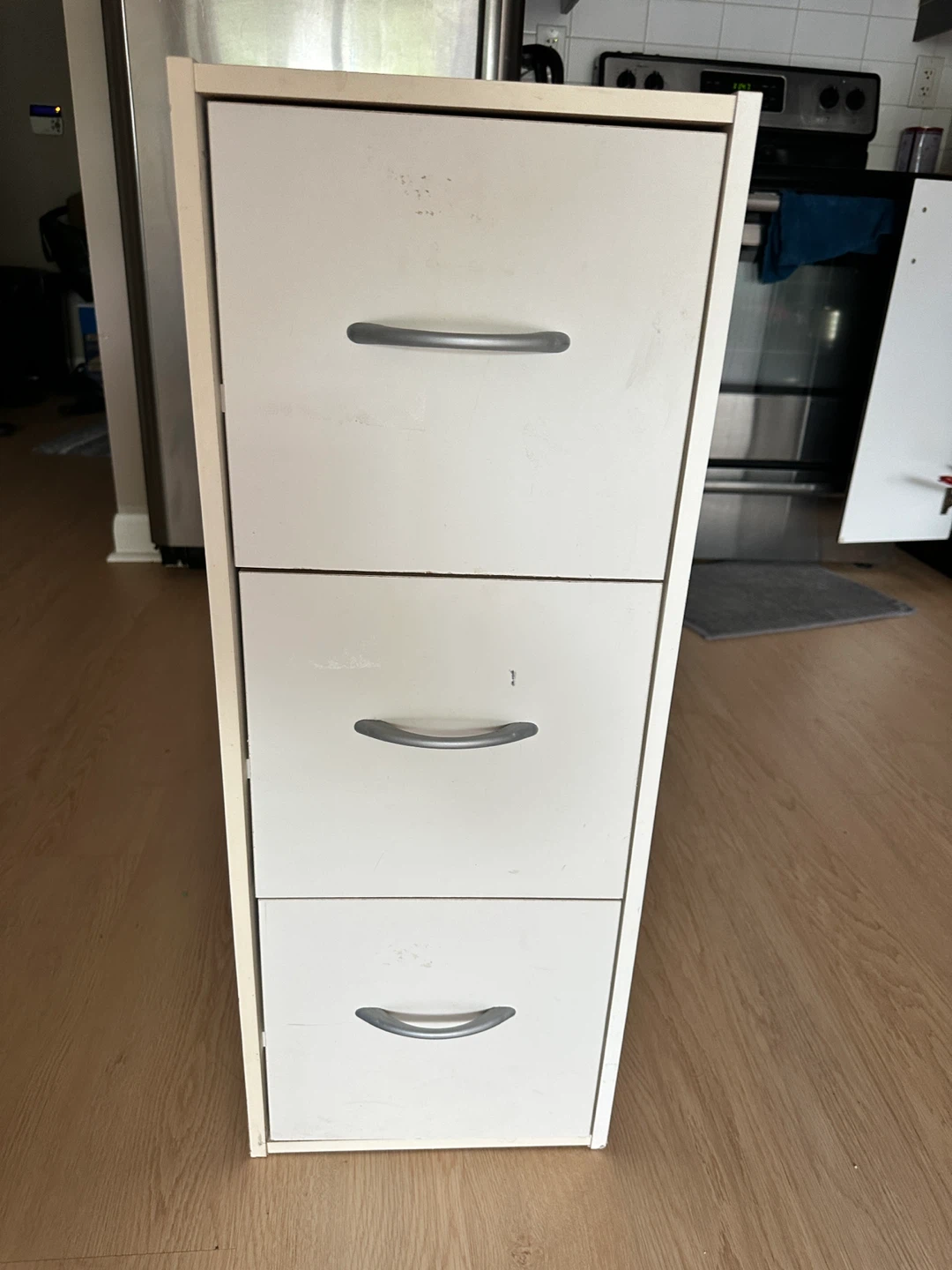 White 3-Drawer Filing Cabinet - photo 2
