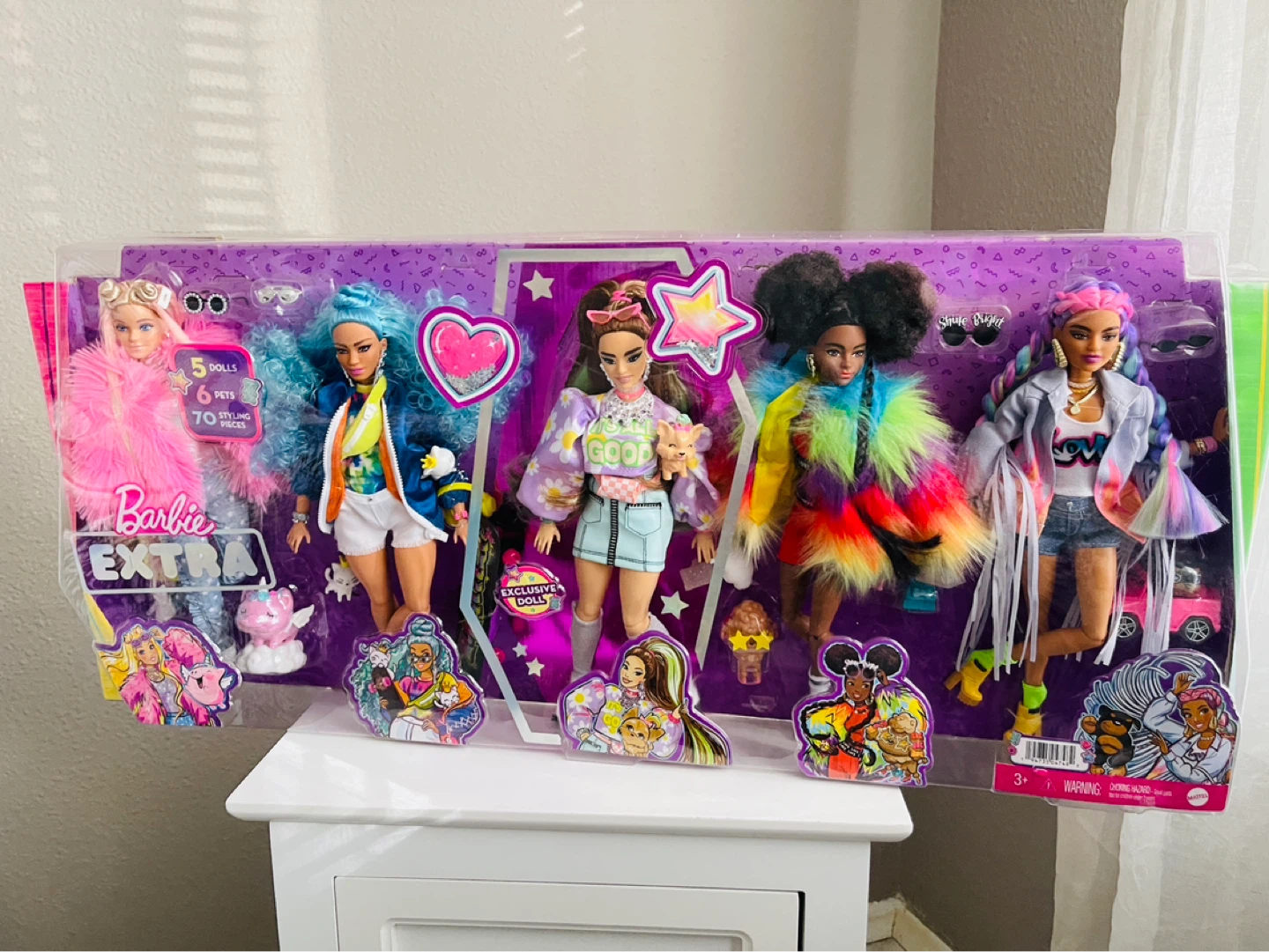 Barbie Extra 5 Doll Set with 70+ Styling Pieces - photo 2