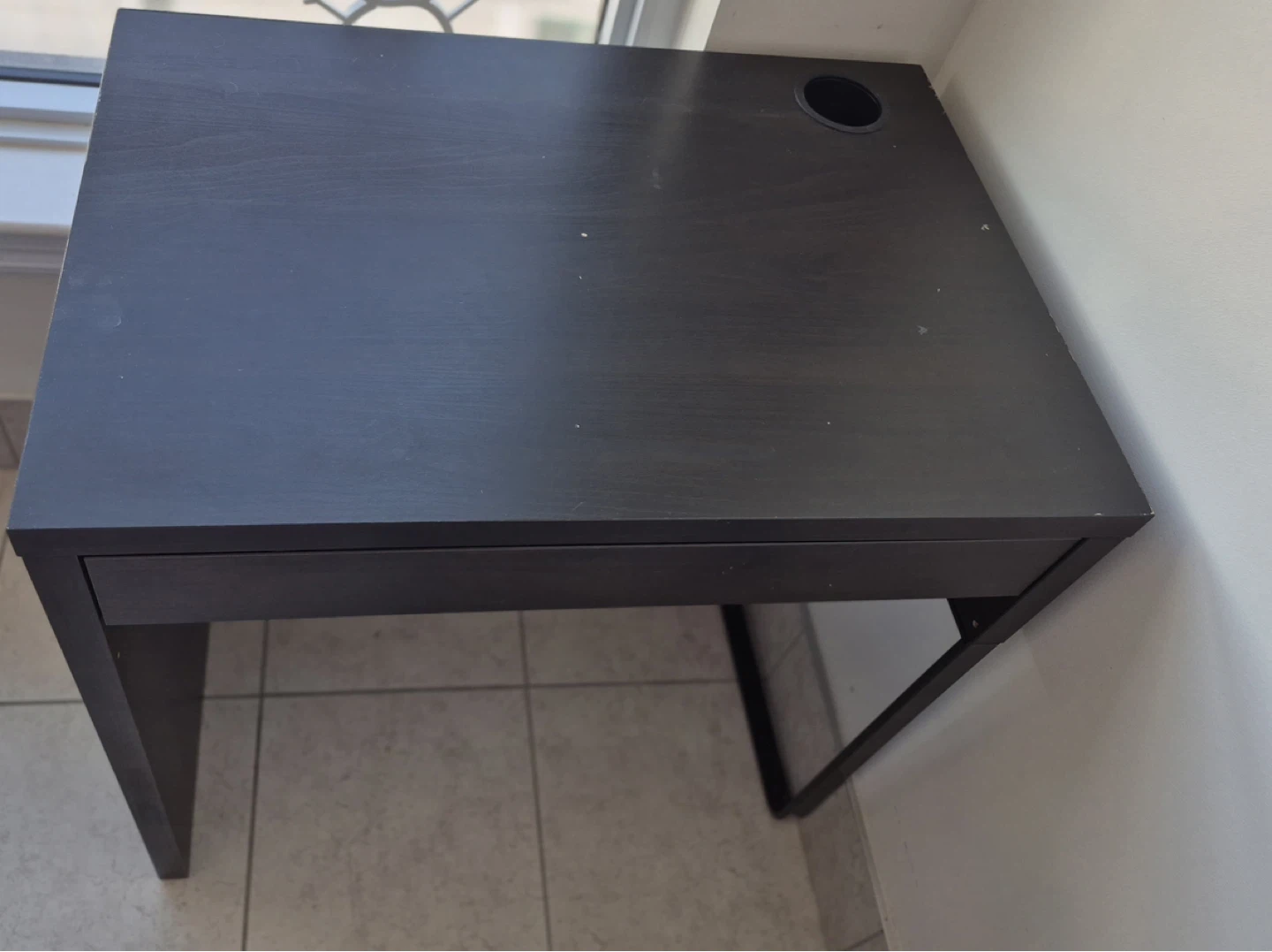 IKEA Desk (MICKE) and IKEA Chair (MILLBERGET) - photo 2