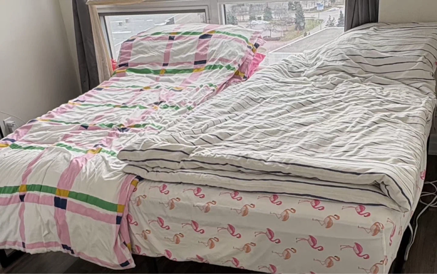King Bed (Zinus frame + Avenco mattress) - photo 3