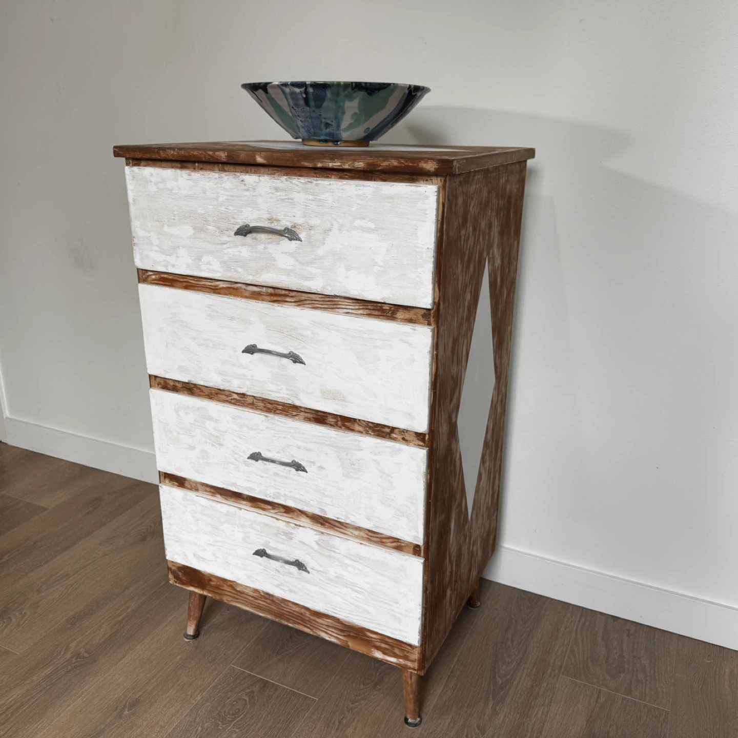 Vintage 5-Drawer Tall Dresser - photo 3