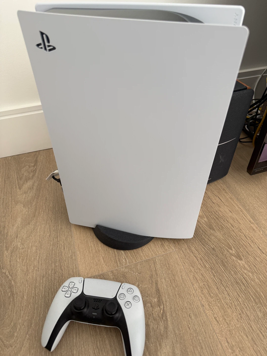Sony PS5 Disk Edition Console + 1TB Samsung SSD - photo 2