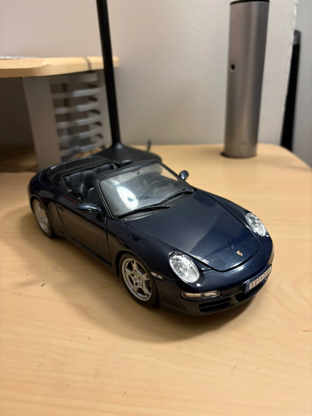 Porsche 911 Carrera S Convertible Dark Blue Diecast Model Car - photo 3