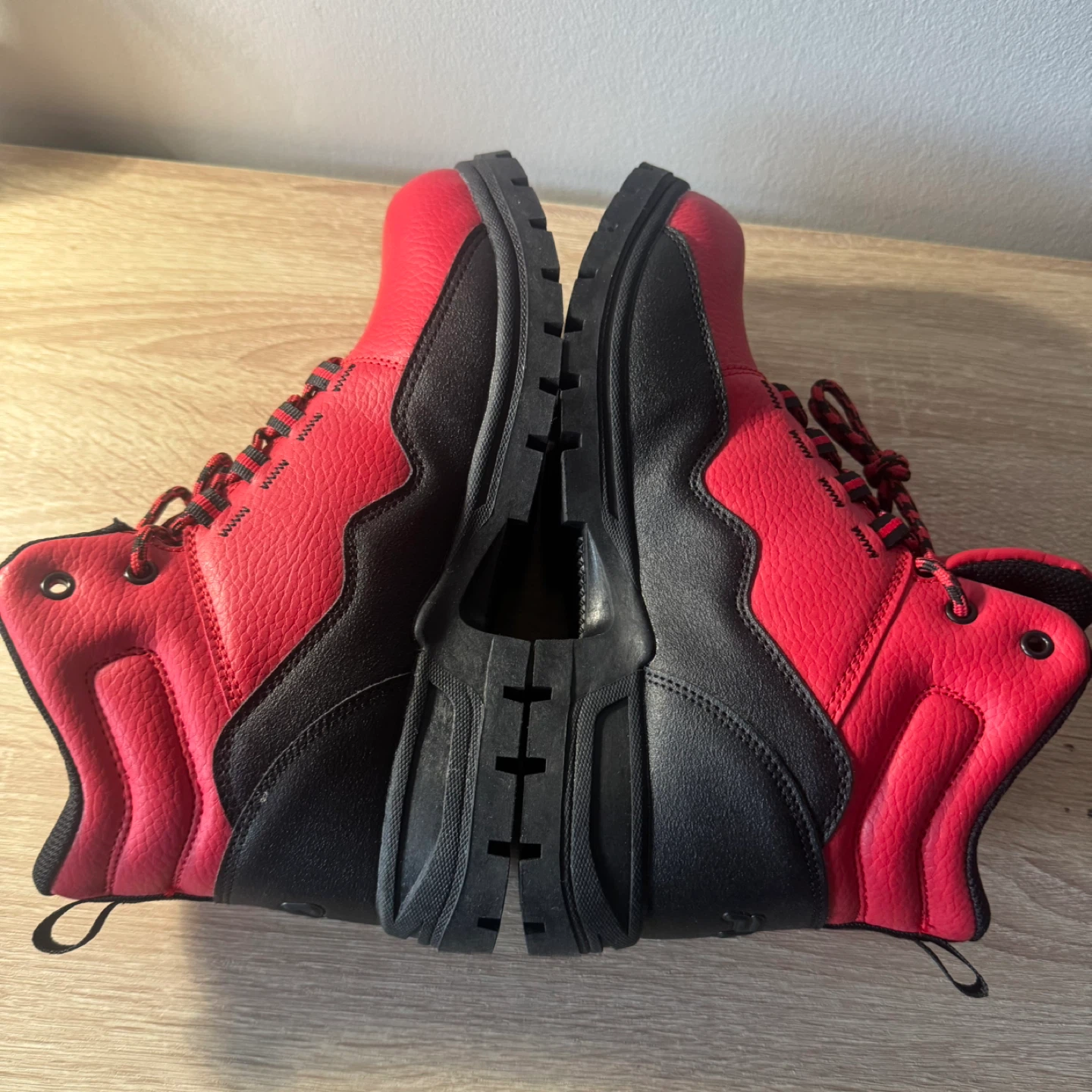Fila Derail Red Boots Men's Size 7 - photo 3