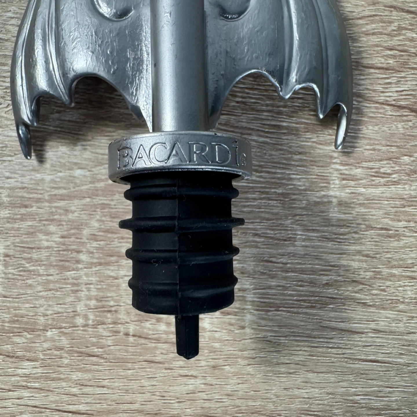 Bacardi Bat Bottle Pourer collectibles - photo 2