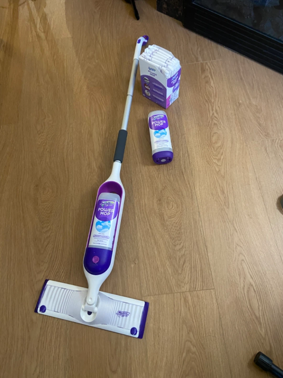 Swiffer power mop with 2 refills and 6 pads - photo 2