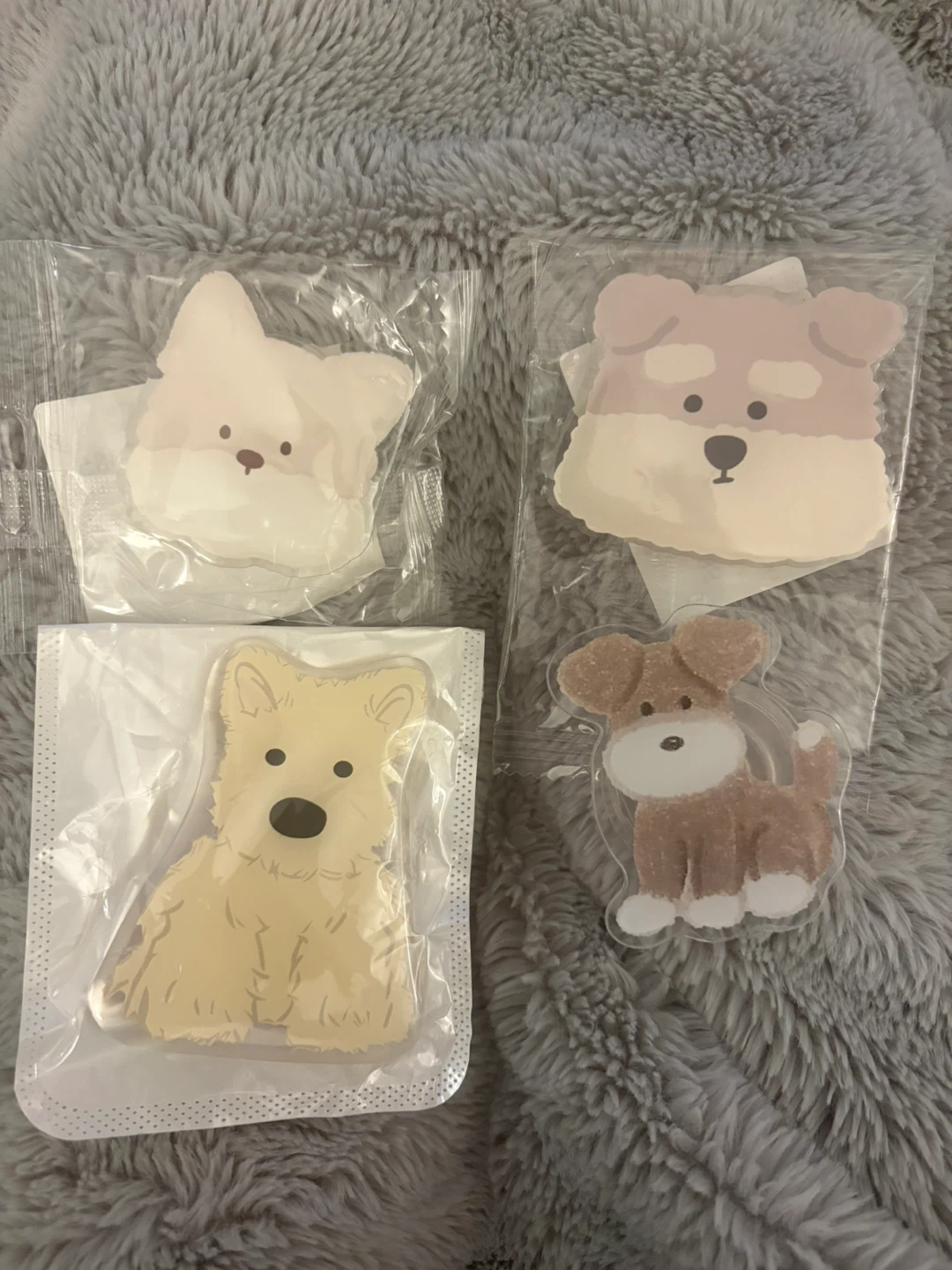 Phone stand (schnauzer/westie)