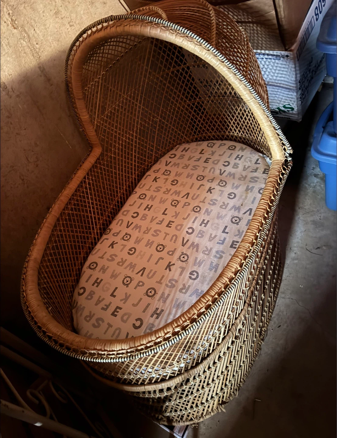 FREE NEED GONE ASAP Wicker Bassinet Baby Cradle
