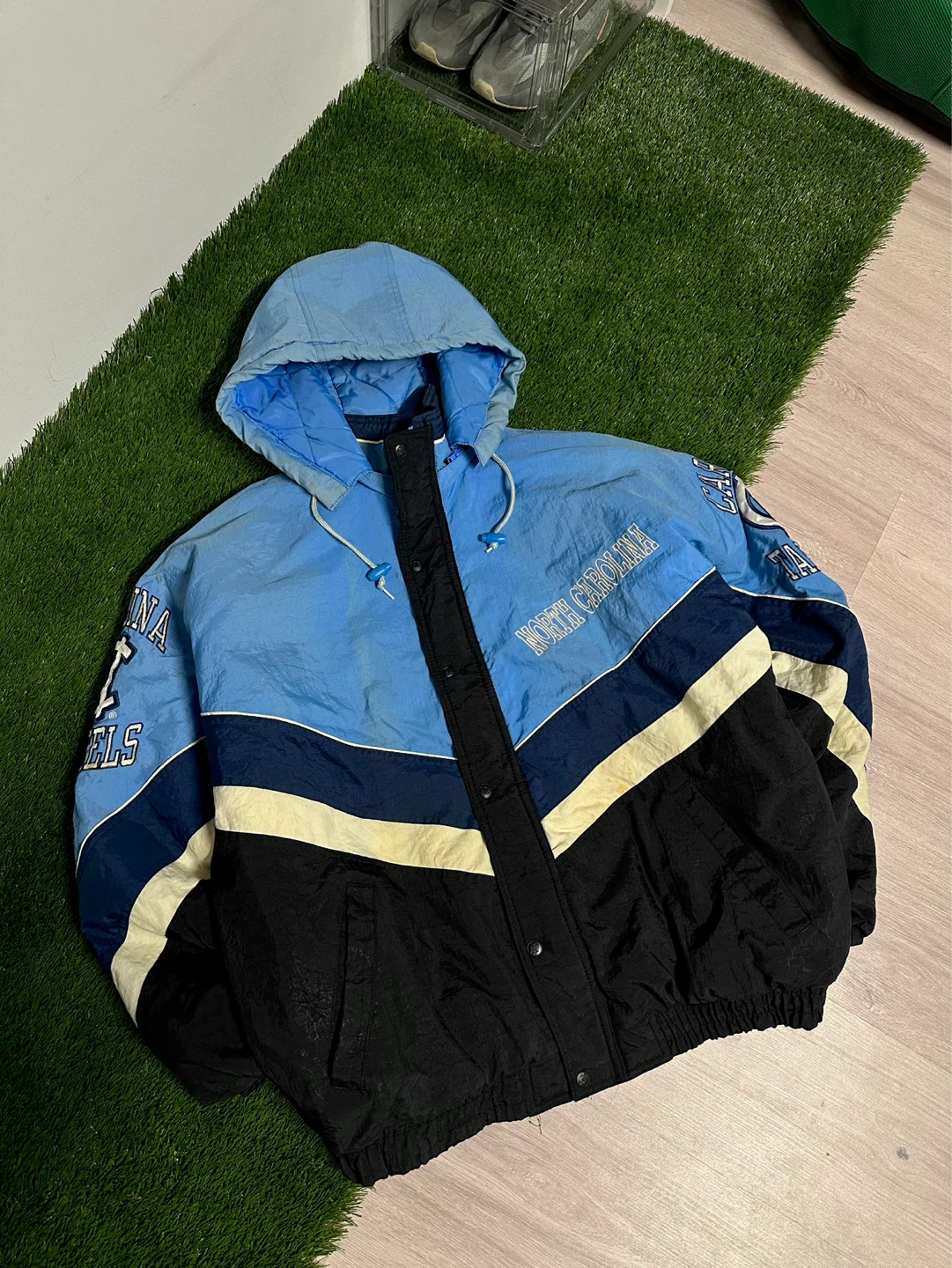 Starter North Carolina Tar Heels Jacket L