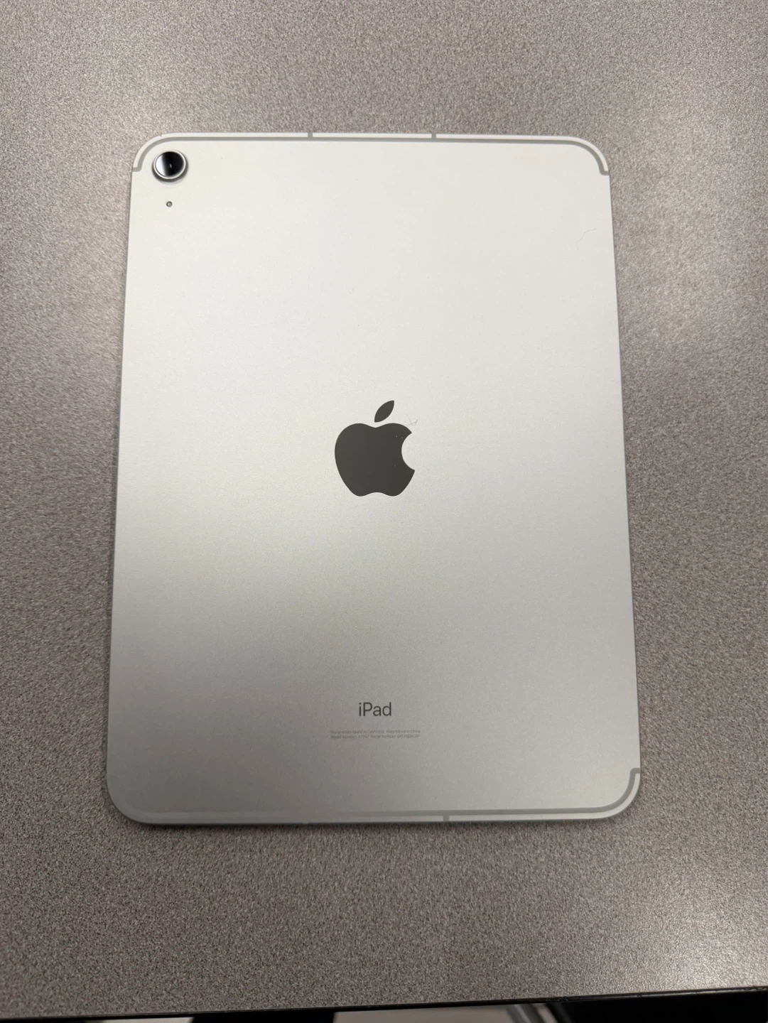 iPad 10th Gen - photo 3