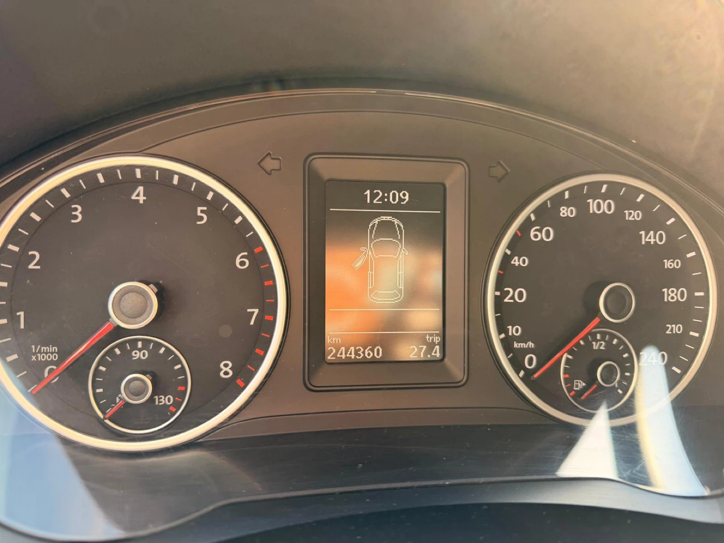 2013 Volkswagen Tiguan 2.0 TSI - Silver - photo 4