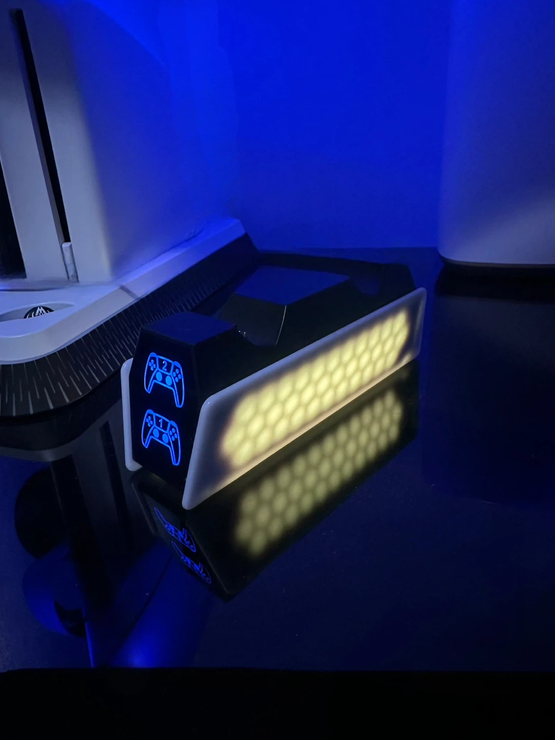 OIVO Playstaion 5/DualSense Charging Dock W/ RGB Colors