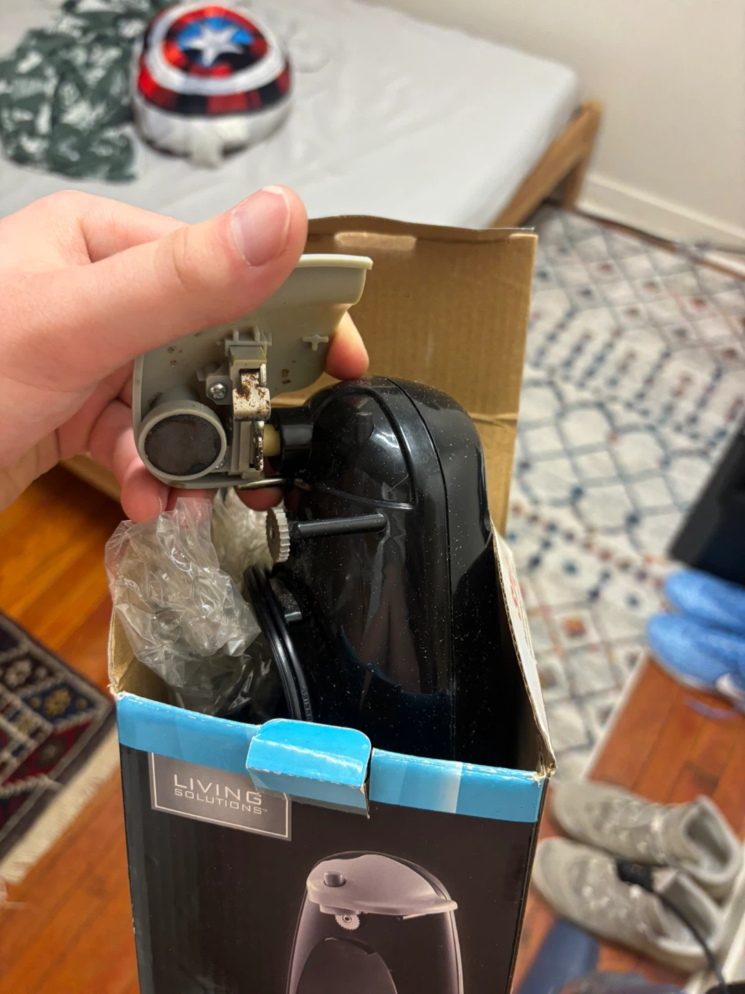 Living Solutions Electric Can Opener - photo 4