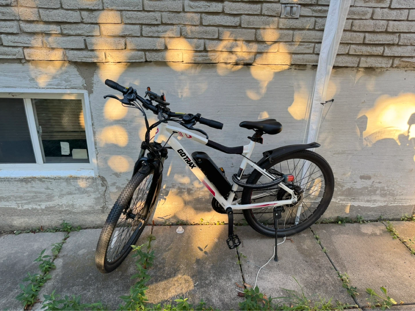 GoTrax Electric Bike - photo 3