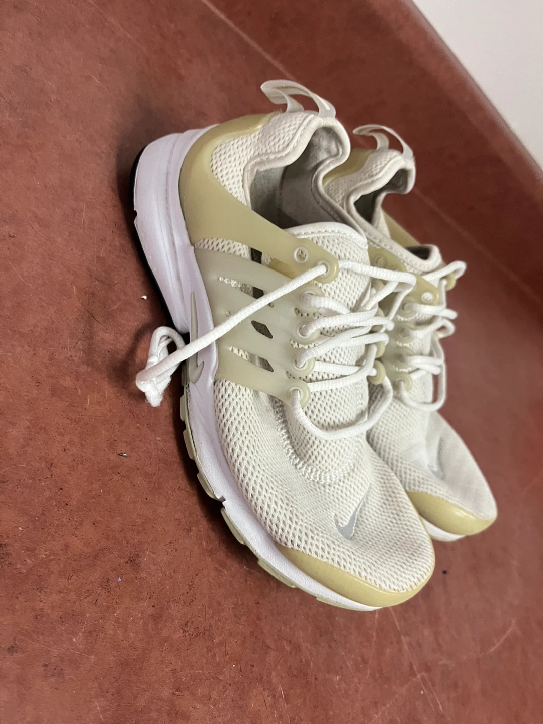 Nike Presto Running Shoes size 7 woman’s - photo 2