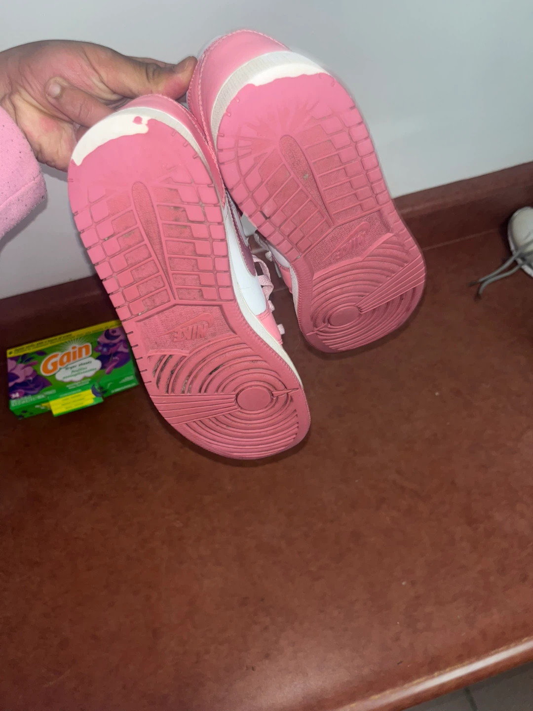Nike Air Jordan 1 Mid Pink White Toddler Shoes US 7Y - photo 4