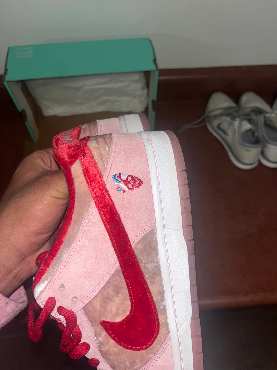 Nike SB Dunk Low Strangelove Pink Velvet size 13 - photo 5