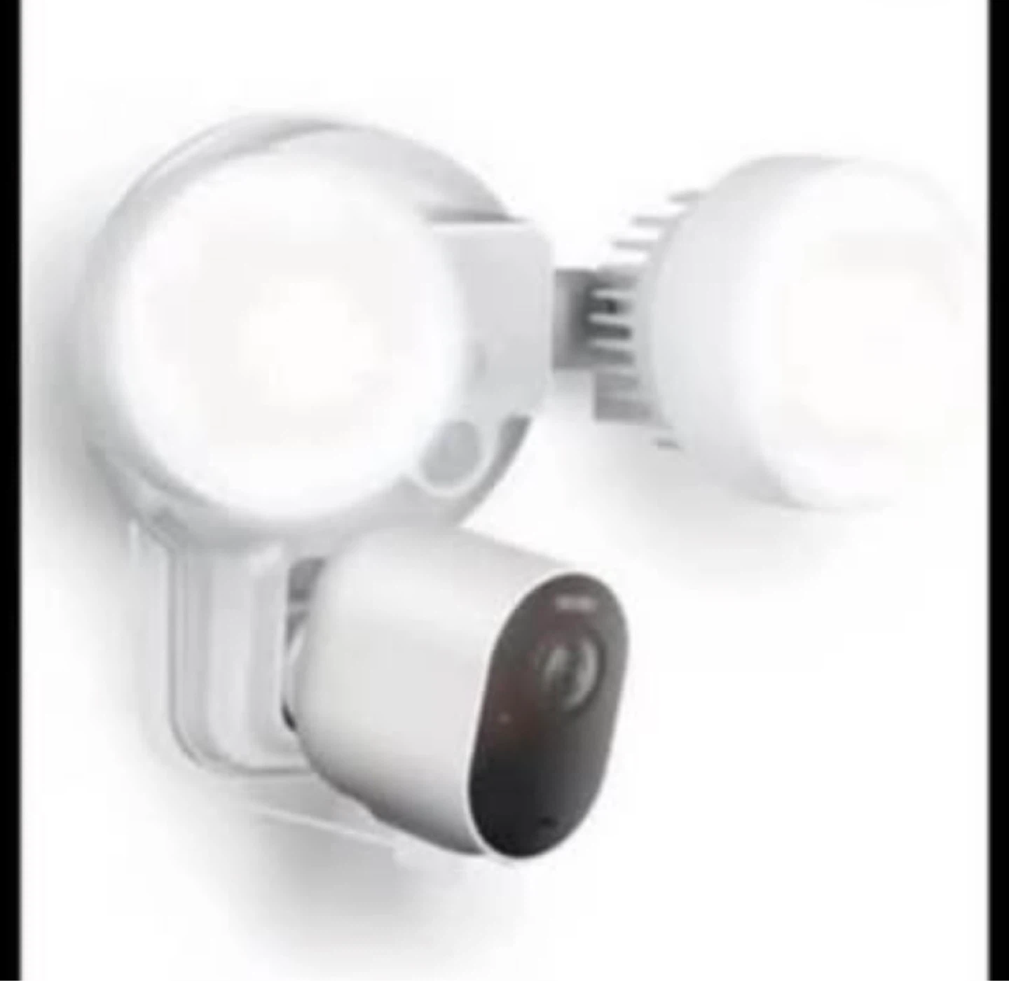 3-in-1 Wired Floodlight, Charger and Mount for Arlo