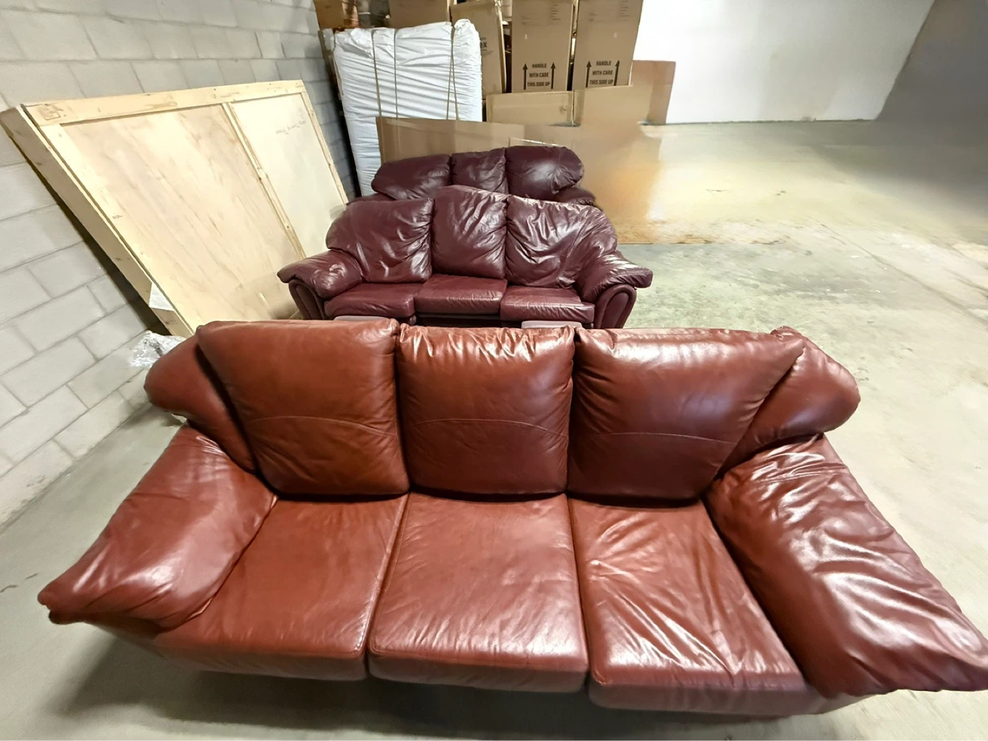 3 Burgundy Leather Reclining Sofas - photo 4