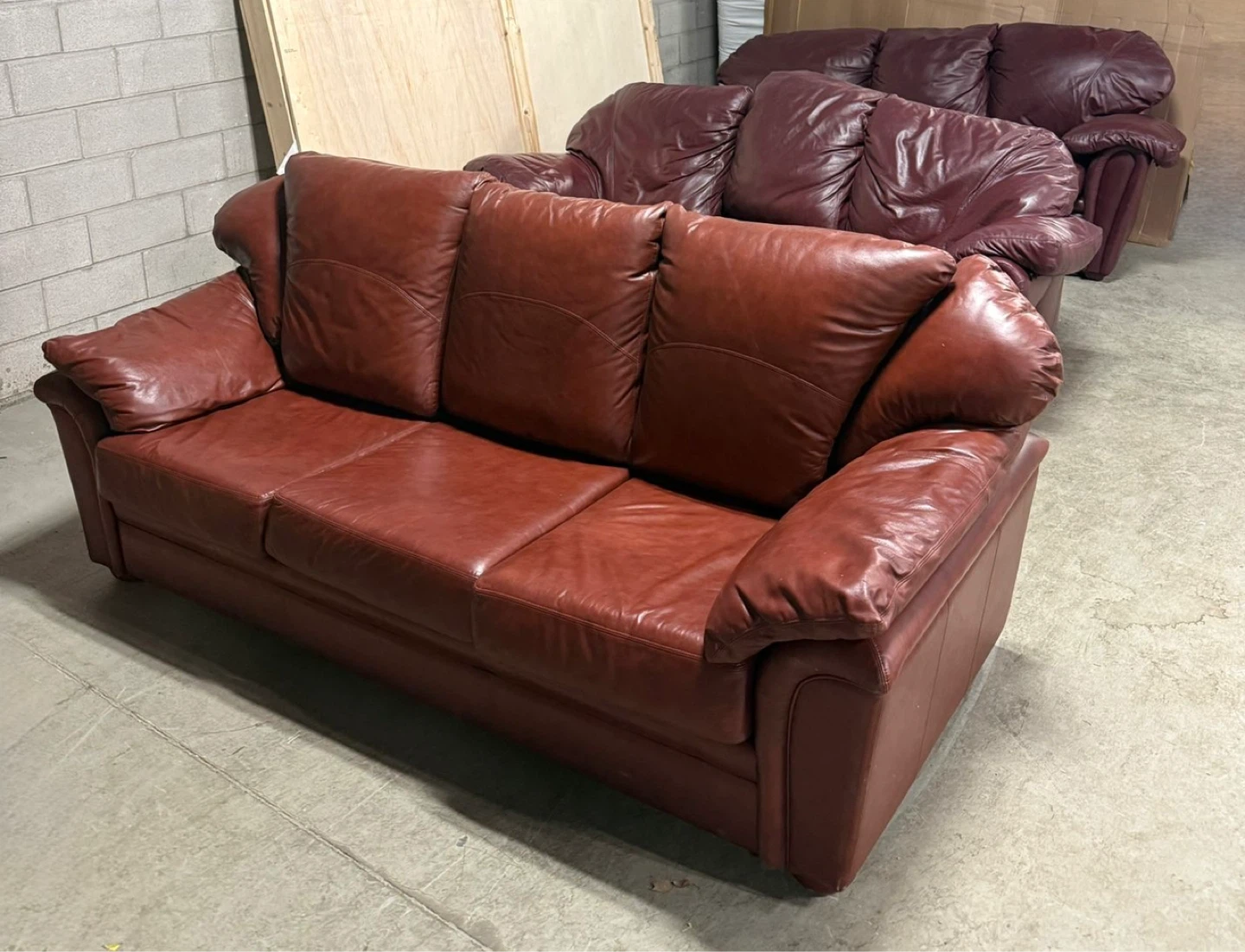 3 Burgundy Leather Reclining Sofas - photo 2